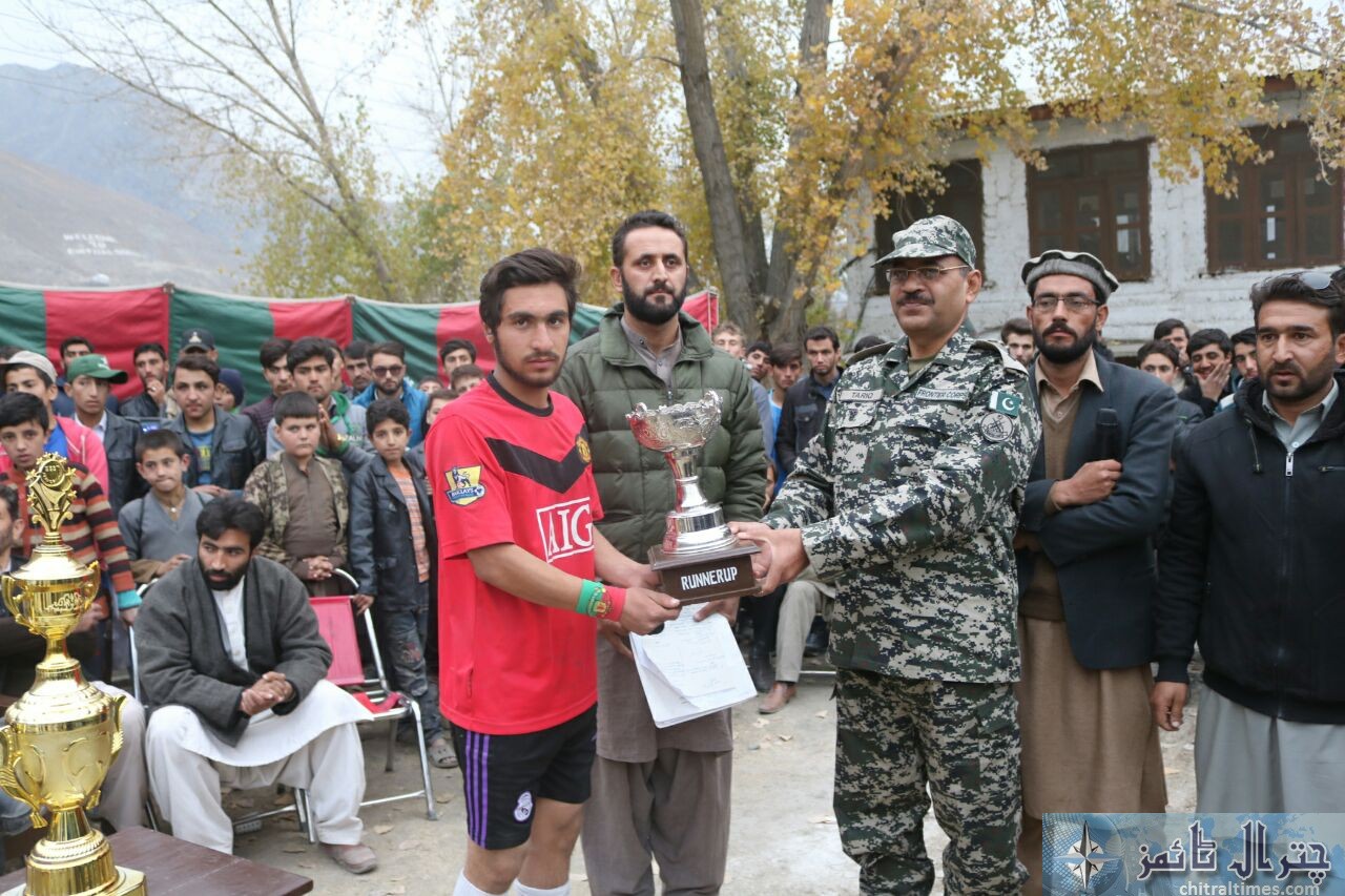 inter school tournament chitral ended lt col chief guest33