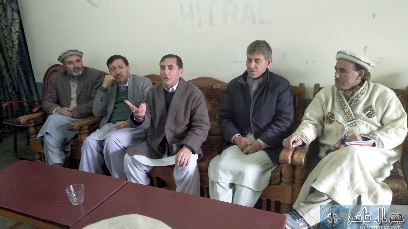 mpa sardar hussain addressing press confrence in Chitral