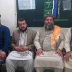 Abdul Akbar met jui amir