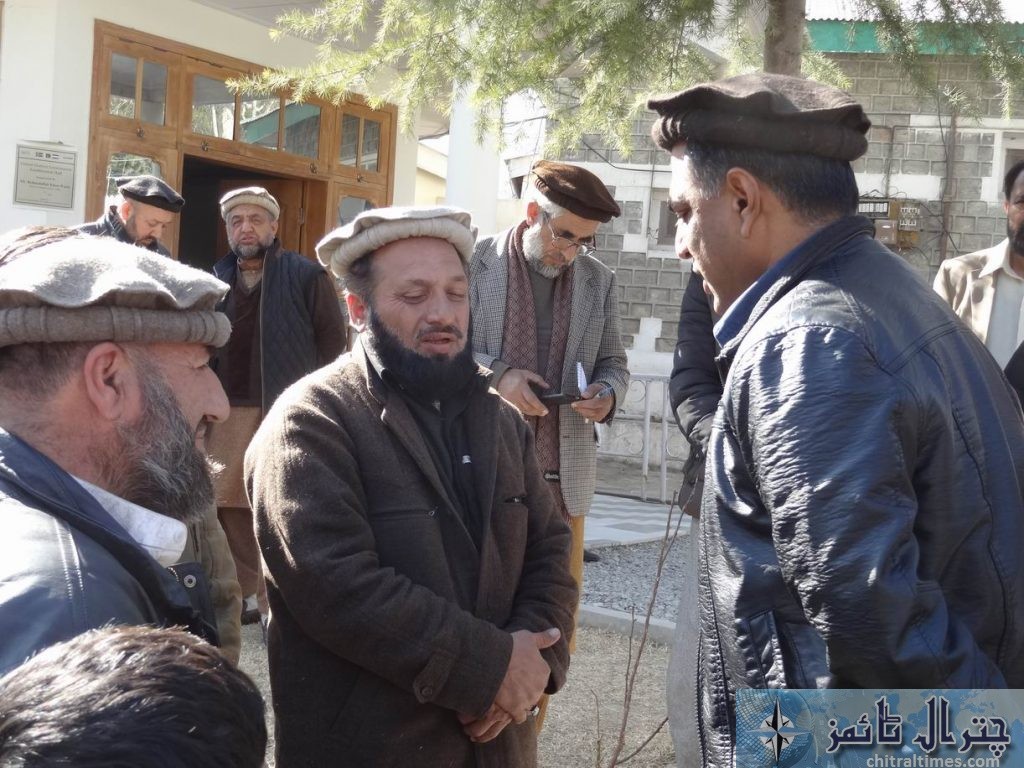 پاک افغان بارڈ ر کے عمائدین کی وفد کا ڈپٹی کمشنر چترال سے ملاقات