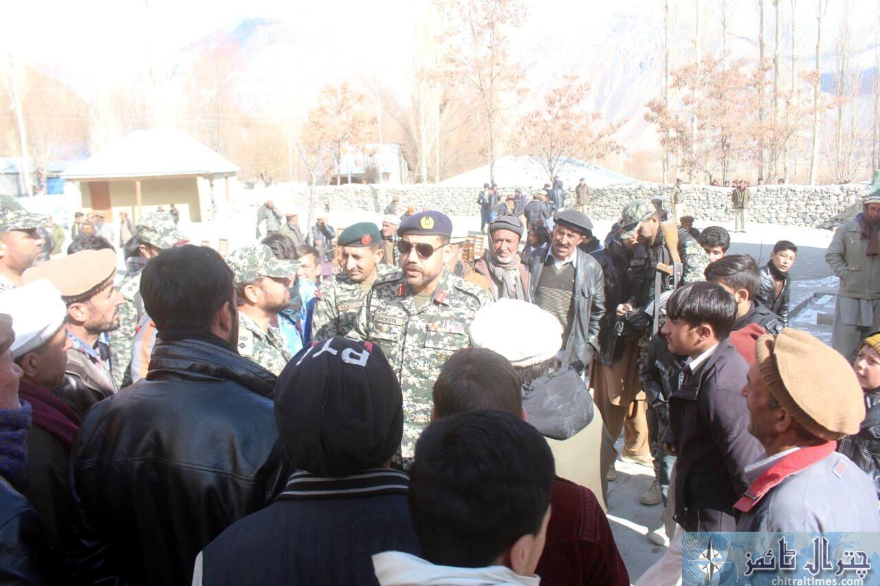comdt chitral scouts relief distributed 1 Copy