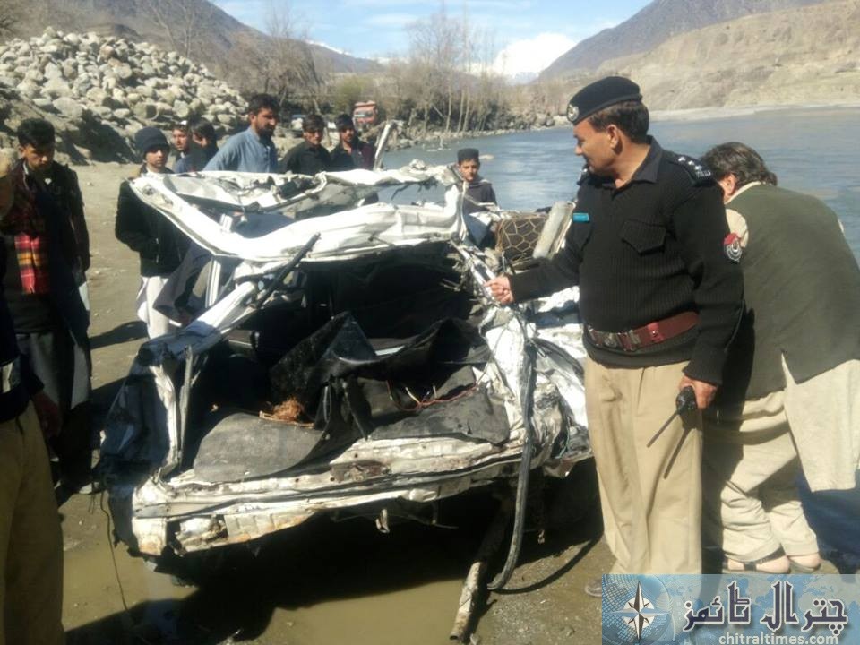 Chitral Car accident at Chitral Dir road near Ayun village resulting 6 person died and 4 injured pic by Saif ur Rehman Aziz