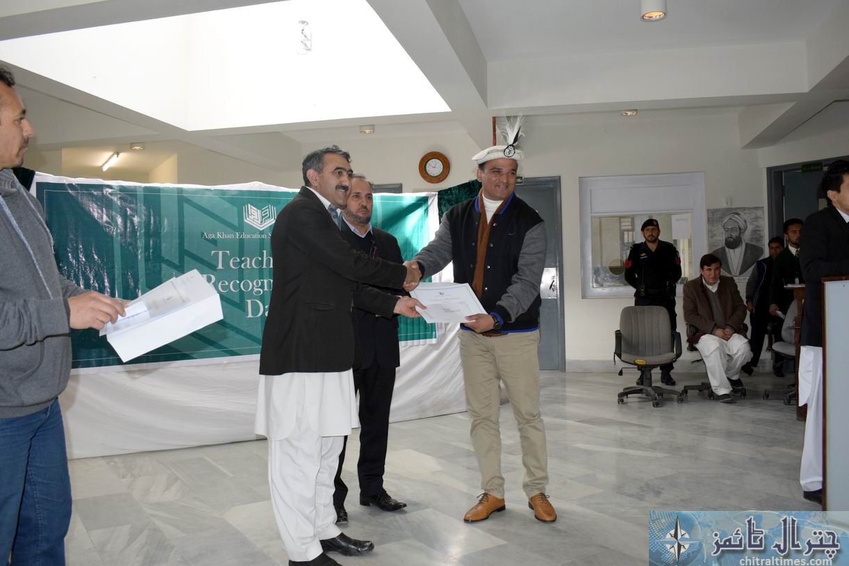 آغا خان ایجوکیشن سروس کے زیرانتظام لوئر چترال کے اساتذہ کے اعزاز میں ٹیچر ریکوکنیشن ڈے پروگرام