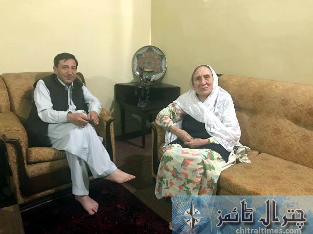begum suliman and eng fazle rabi ppp chitral2