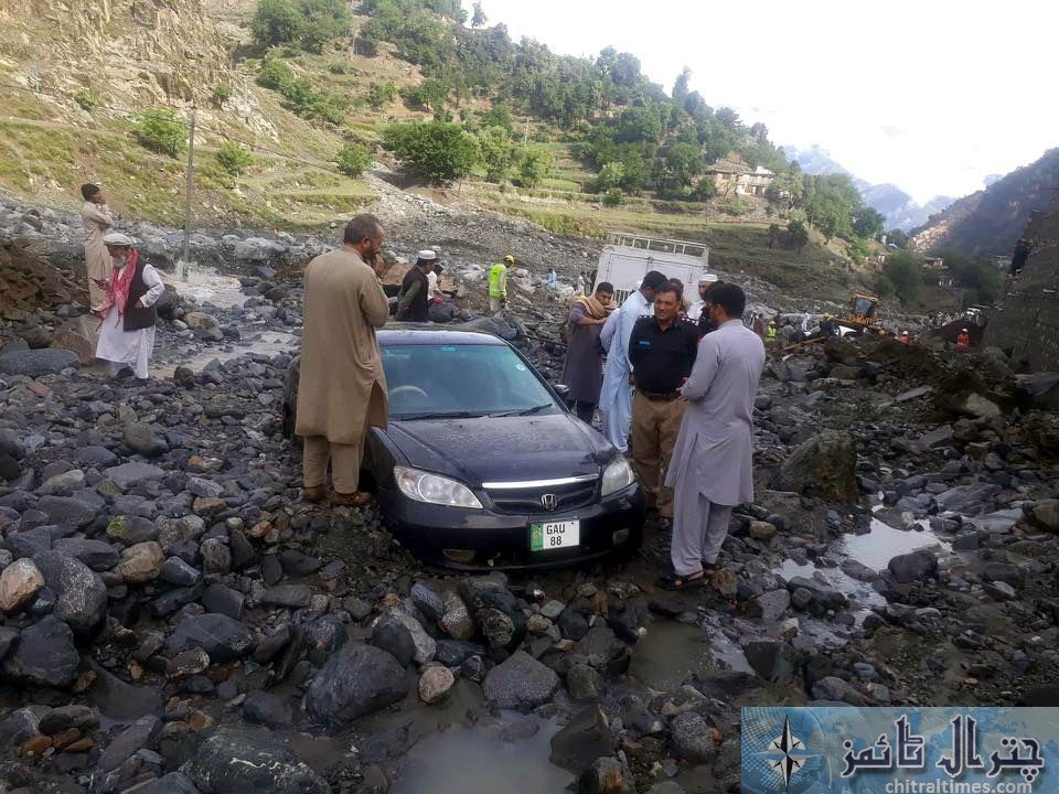 chitral heavy rain and flood washed away Chitral Peshawar road in ASHIRATE village near Lowari tunnel pic Saif ur Rehman Aziz6