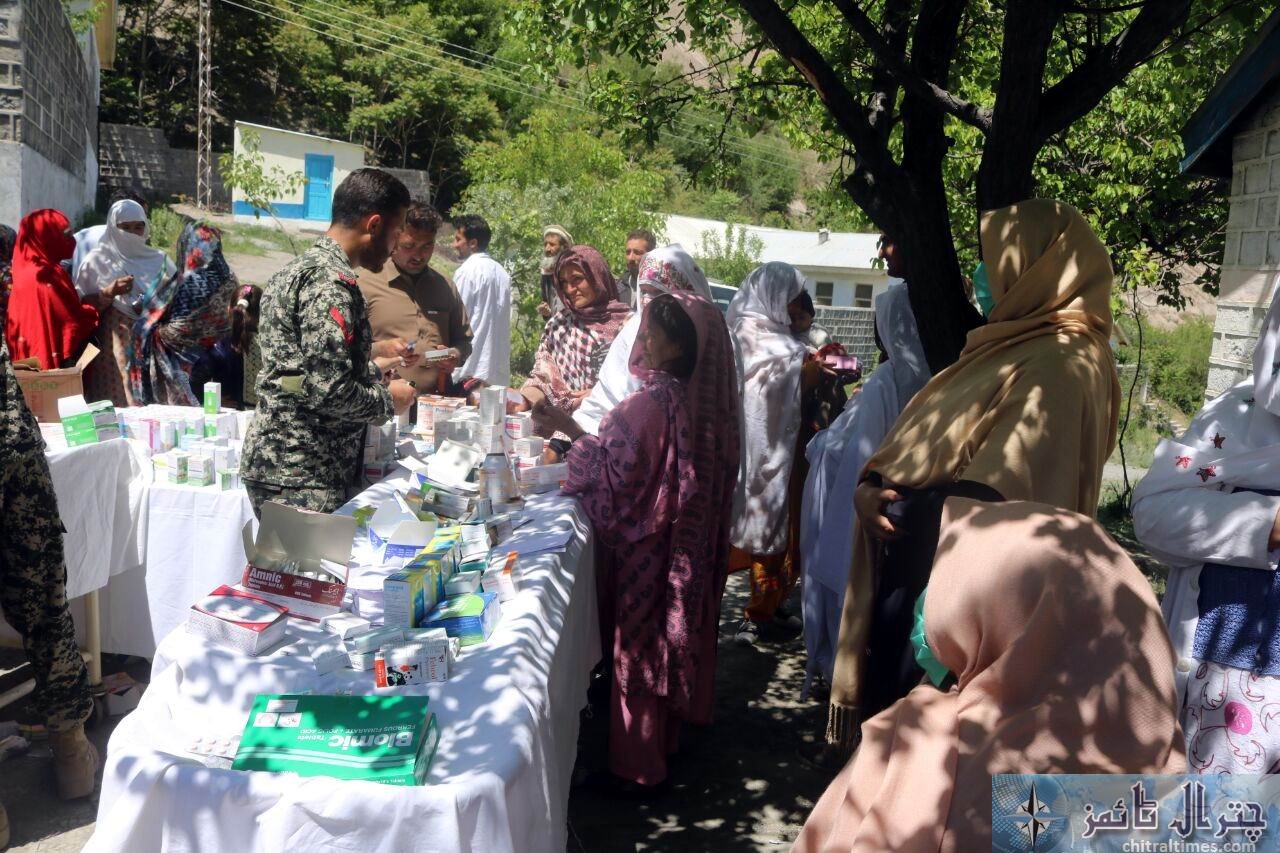 pak army and chitral scouts free medical camp warijun chitral 14