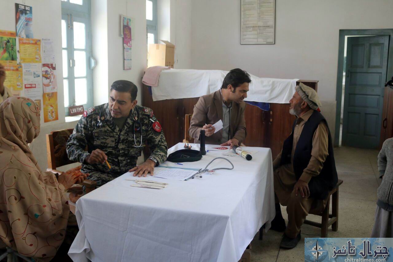 pak army and chitral scouts free medical camp warijun chitral 17