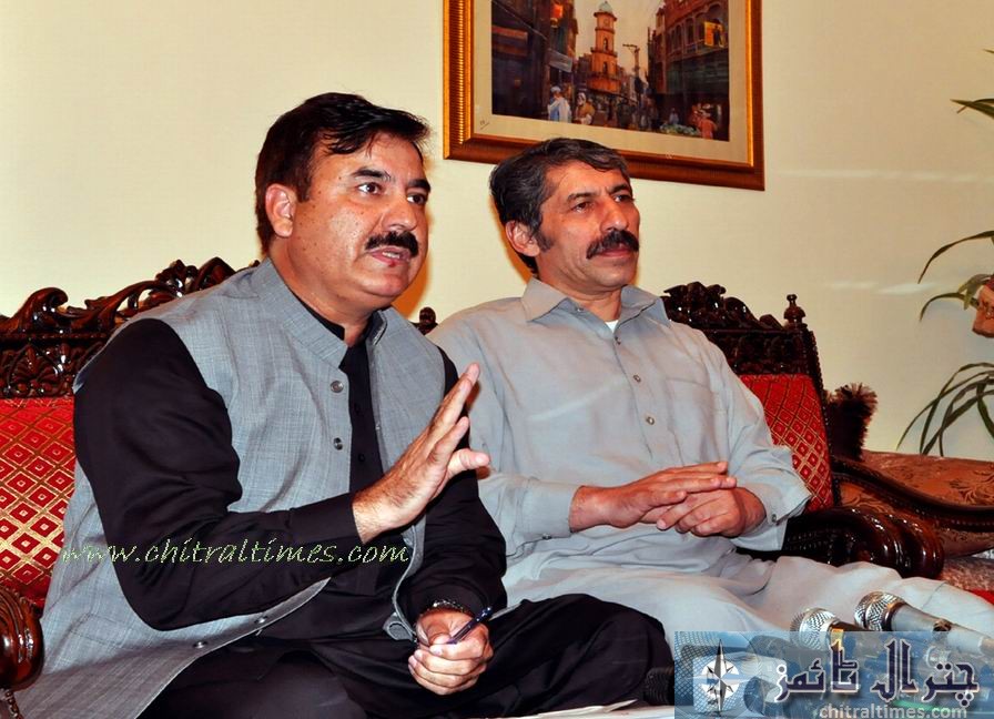 KP Minister for Information and Public Relation Shuokat Yousafzai R 1