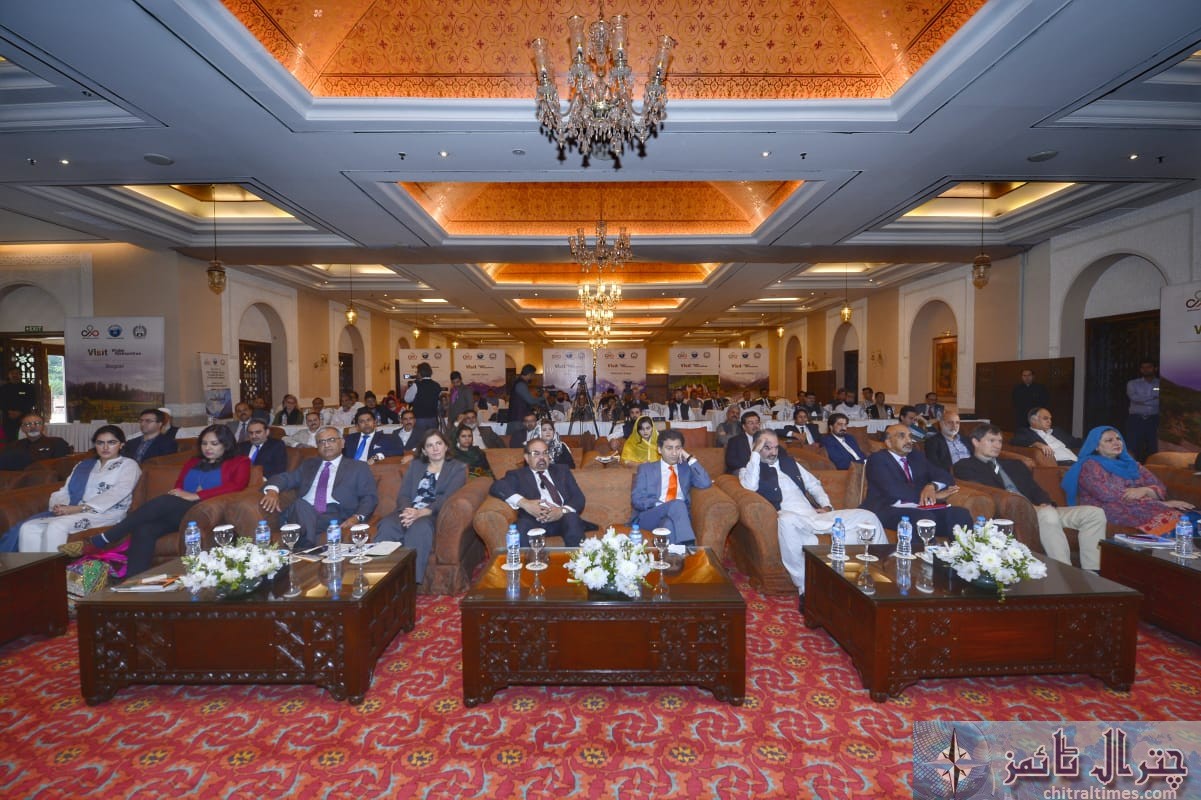 سے متعلق منعقدہ ورکشاپ میں سینئر صوبائی وزیر عاطف خان، ایم ڈی مشتاق احمد خان اور دیگر شریک ہیں