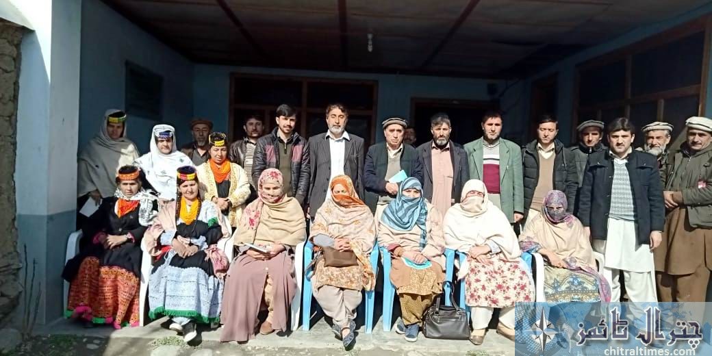 avdp and akrsp round table chitral 1