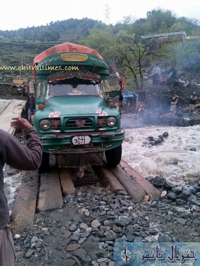 chitral heavy rain and roads damages 5