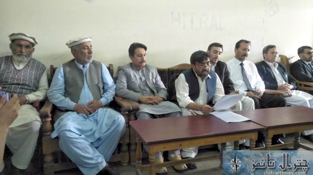 pti abdul lateef press confrence chitral 4