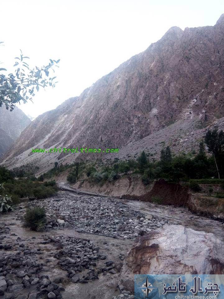 Golan flood and glacier outbrust and damages chitral 4