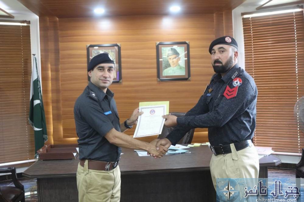 DPO Chital distributes certificates among jawans 3
