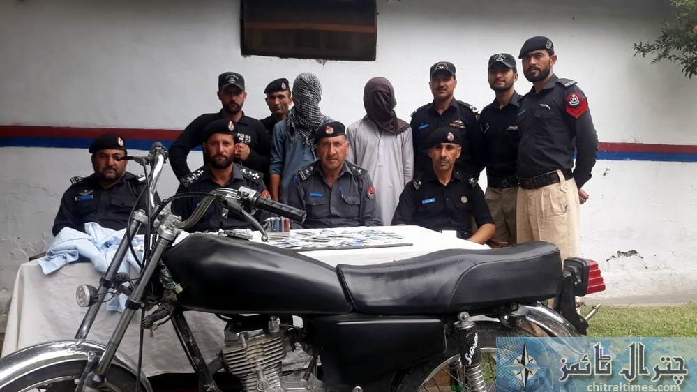 chitral police arrests thiefs