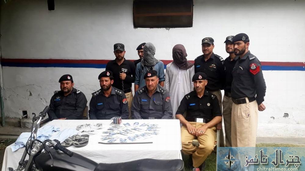 chitral police arrests thiefs2