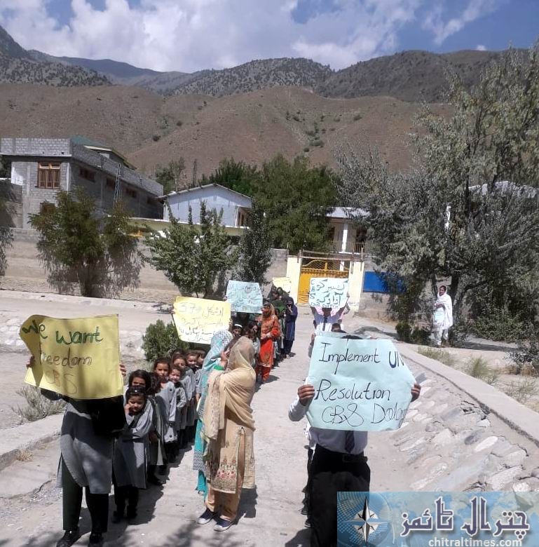 dolomutch community based school chitral rally 3