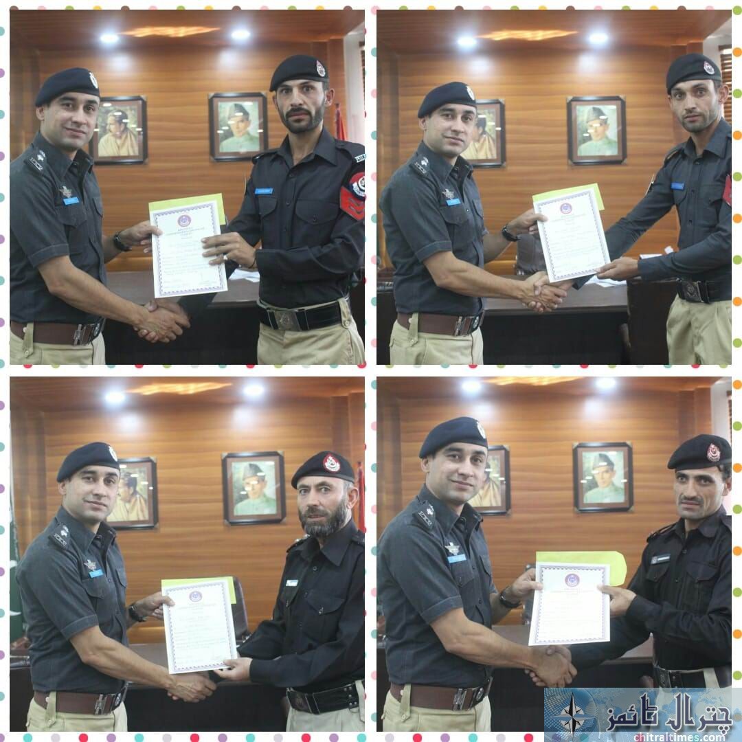 dpo chitral giving away certificates to police officials2