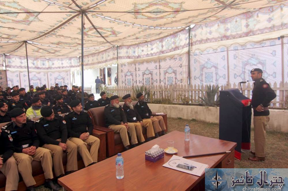 chitral police hold anti corruption day 9th dec 5