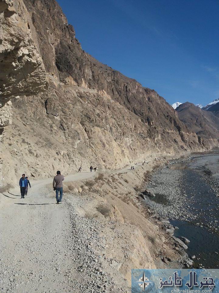 ismaili volunteers upper Chitral road repaired22