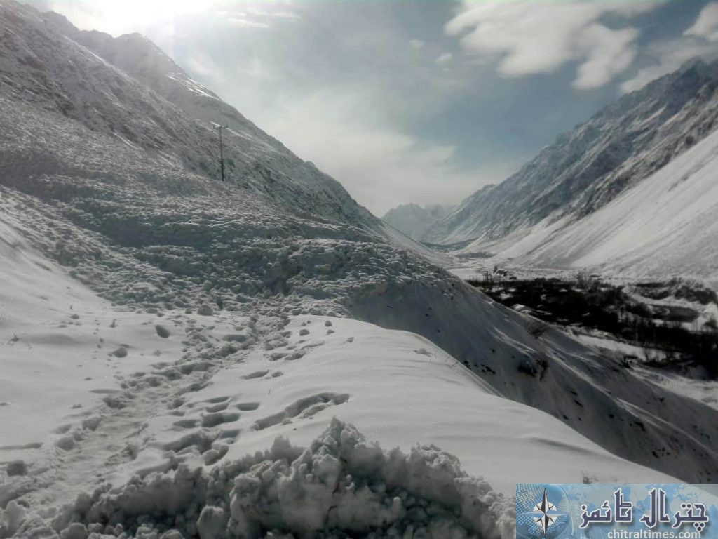 upper chitral snow fall and road clearence 4 scaled