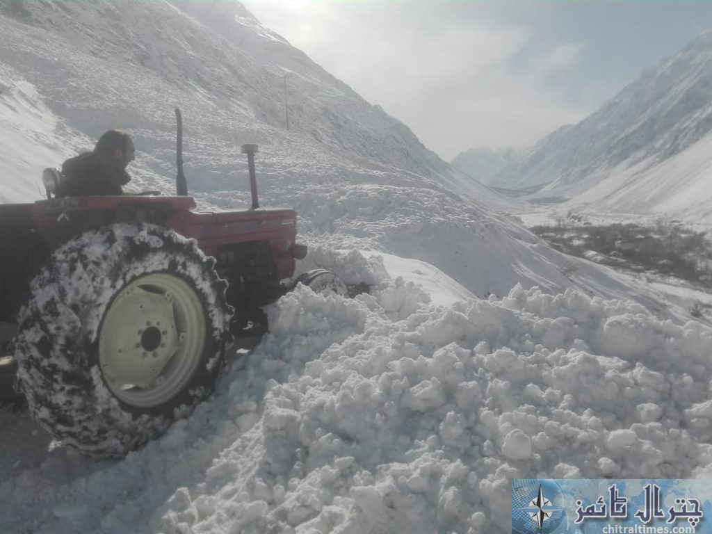 upper chitral snowfall and road clearence393 scaled