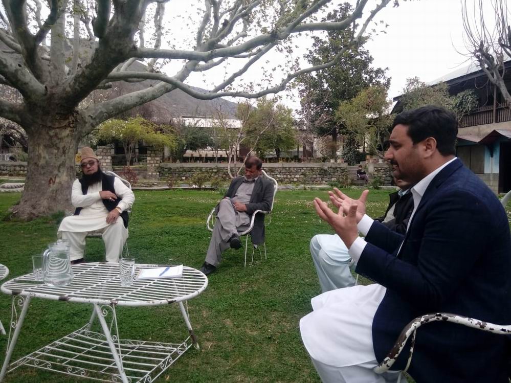 chitral political leaders meeting on coronavirus 2