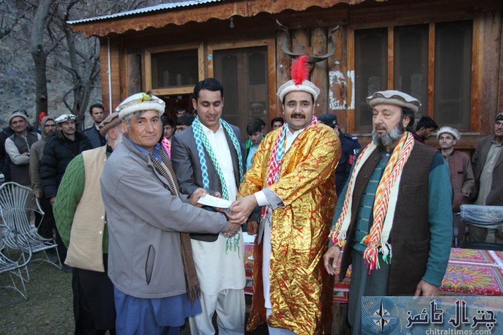 kalash community received cheques form wazir zada chitral 1 scaled