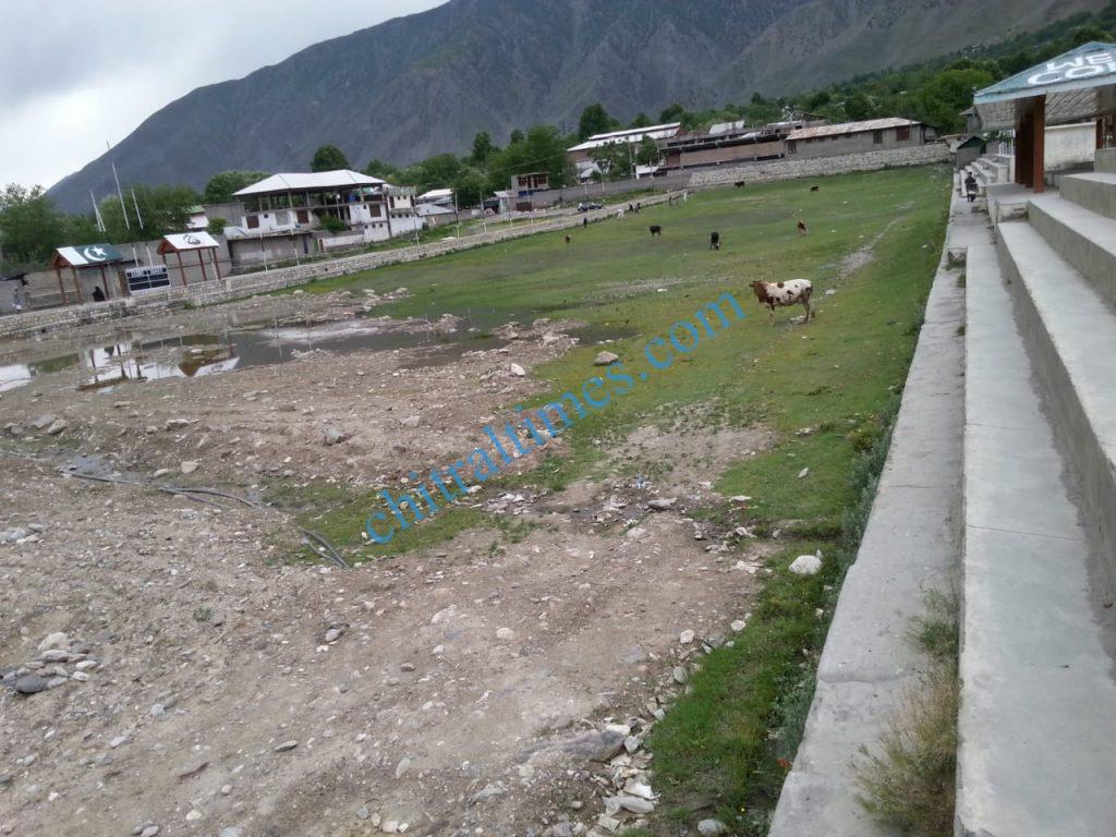 Chitral Times - The voice of Chitral | چترال پولوگراونڈ کھنڈر میں تبدیل، انتظامیہ نوٹس لے۔۔۔امیراللہ سوشل ورکر گرم چشمہ چترال pologround chitral3