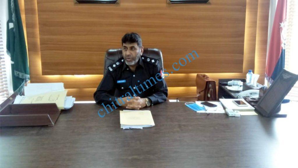 چترال پولیس صوبے کی مثالی پولیس ہے اپنے اس وقار کو اسطرح برقرار رکھیں۔۔ڈی پی او عبد الحی