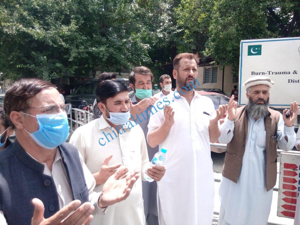 ji youth protest for health facilities in chitral 1
