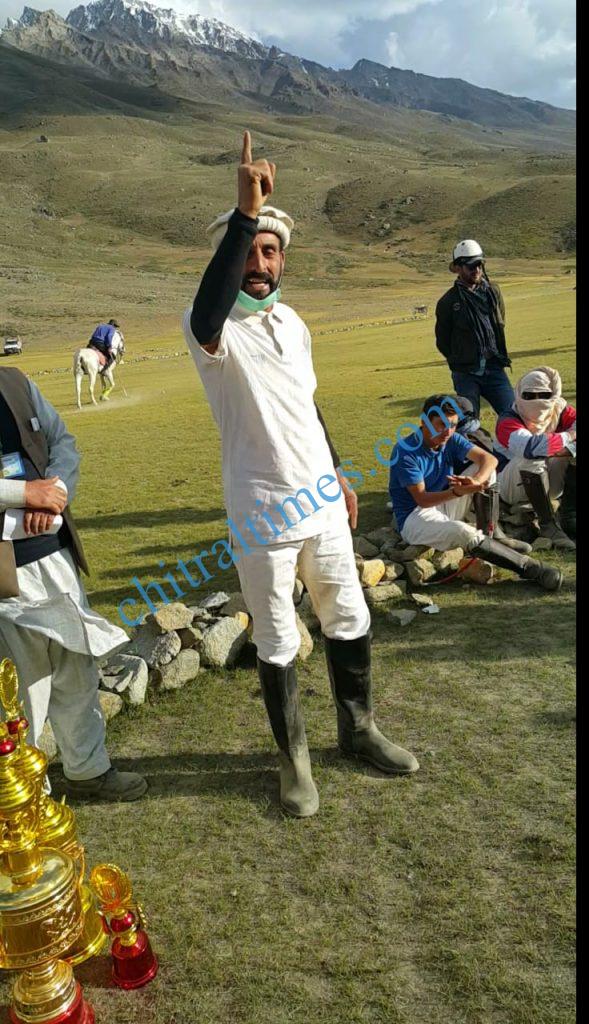 Chitral Times - The voice of Chitral | وادی لاسپور کے عوام کی روایتی رسم غاری نیسک اور شندور....تحریر:عابد تقی shandur polo ghari nisik5 1