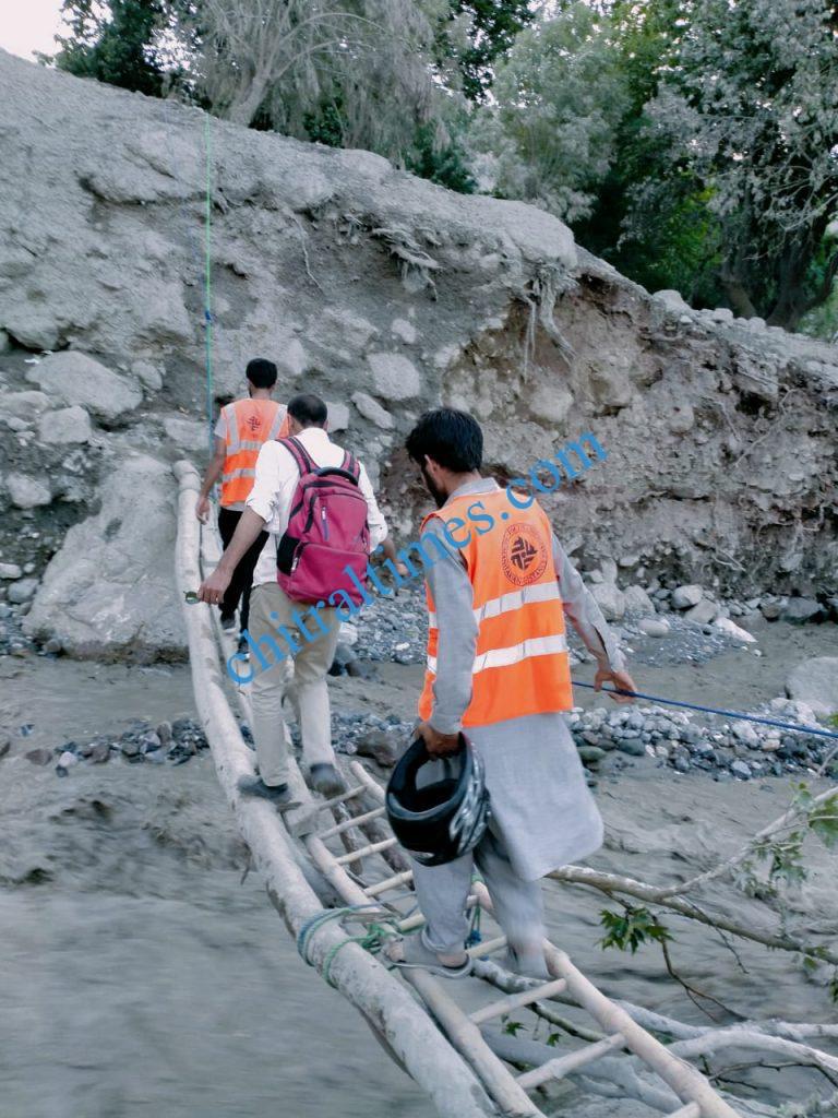 akah volunteers at reshun flood3