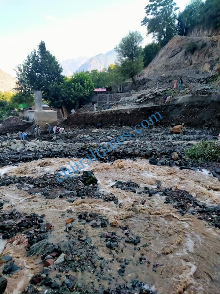 drosh flood water and irrigation channel washed away chitral 3
