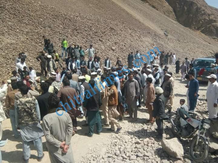 mastuj road construction with self help chitral5