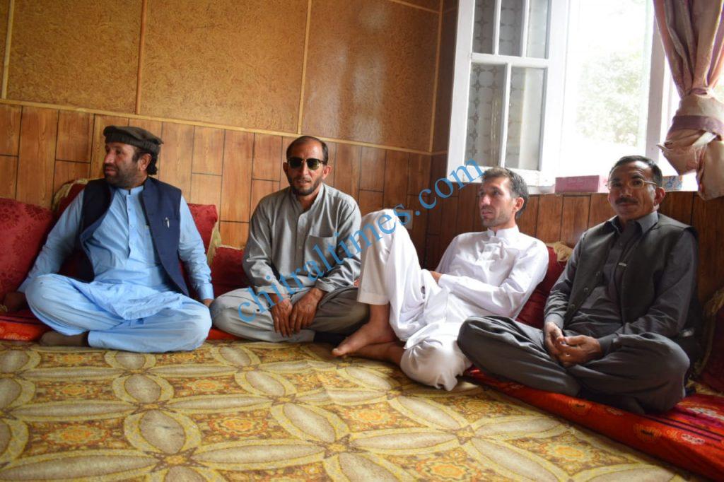 Chitral Times - The voice of Chitral | پی ٹی آئی جنرل سیکریٹری اپرچترال کی طرف سے جاری کابینہ نوٹفیکشن مسترد، شوکازنوٹس جاری pti upper chitral cabinet meeting