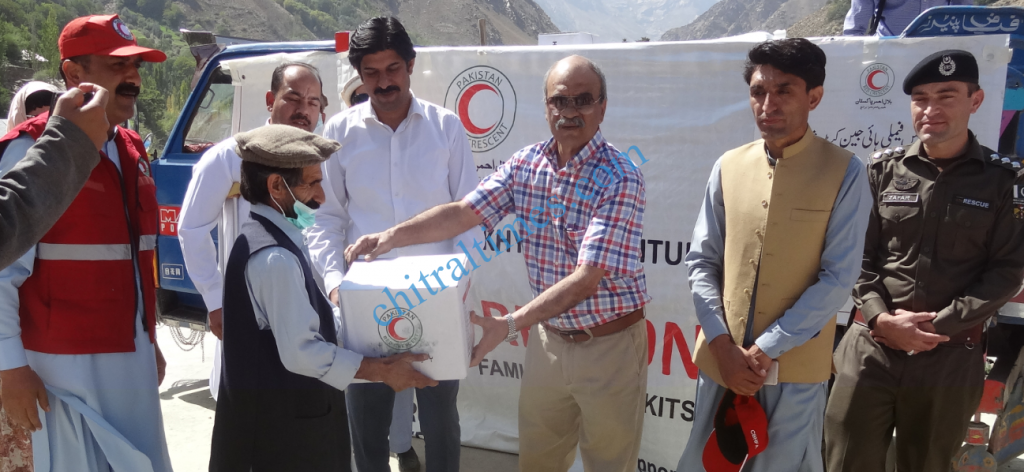 Chairman Red Crescent Chitral visit 4