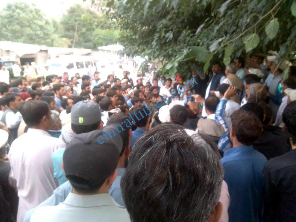 reshun protest upper chitral scaled