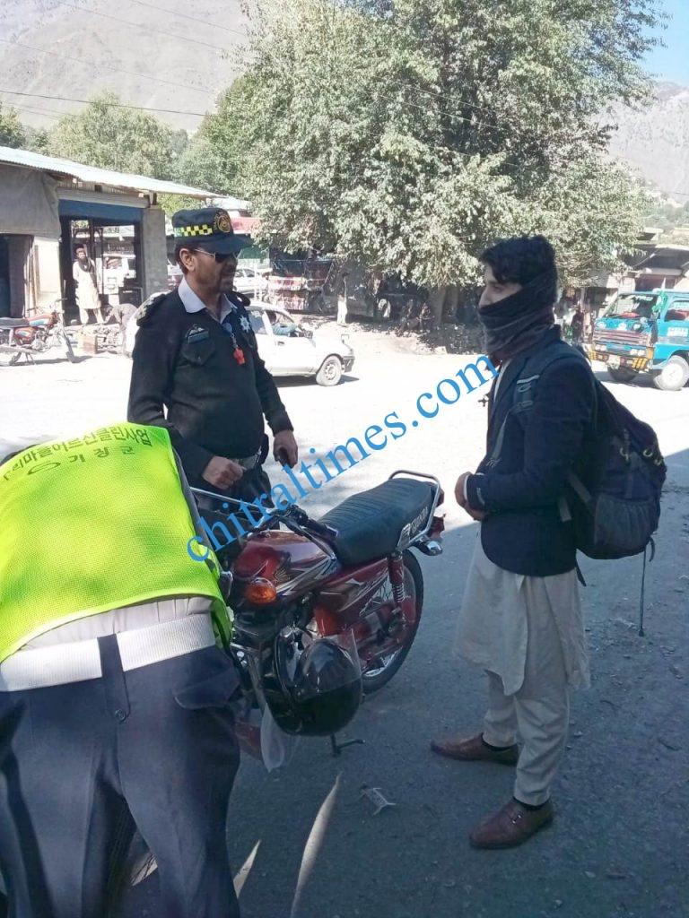 Chitral trafic police in action 3