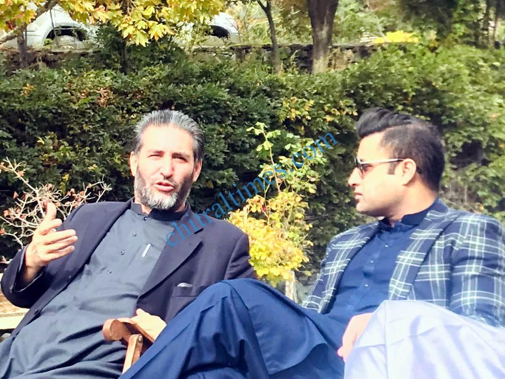 سابق ضلعی ناظم مغفرت شاہ کی زلفی بخاری سے چترال میں ترقیاتی کاموں کے حوالےخصوصی ملاقات