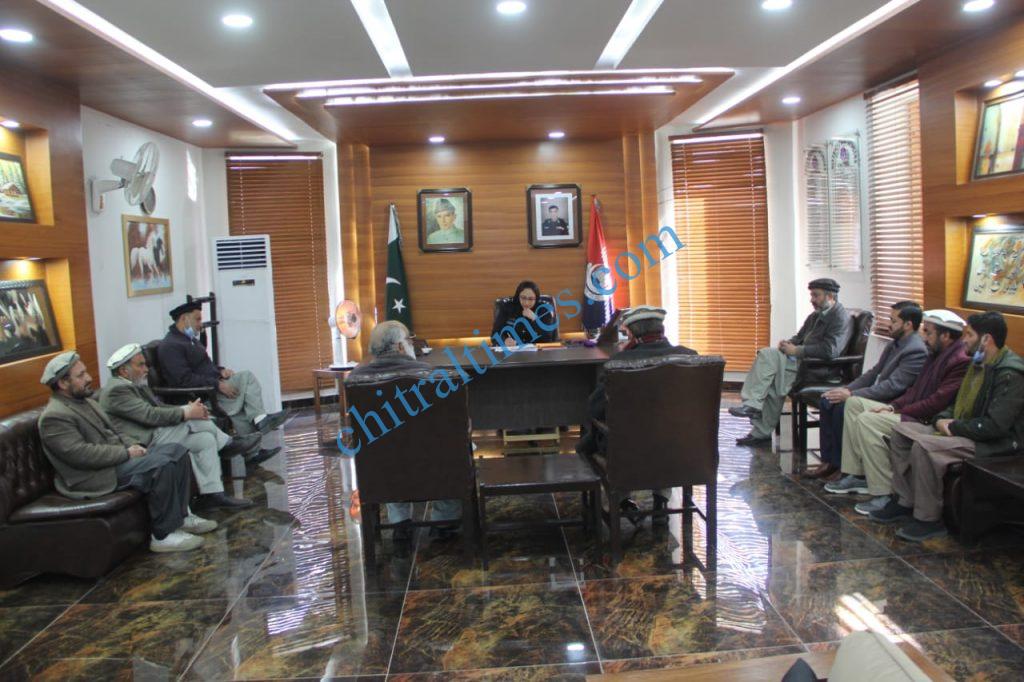 dpo chitral sonia shamroz khan meeting with journalists