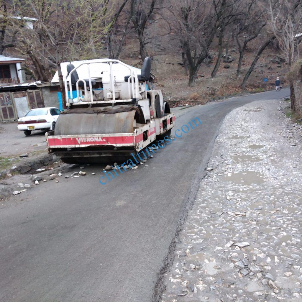 NHA vehicle laying chitral peshawar road scaled