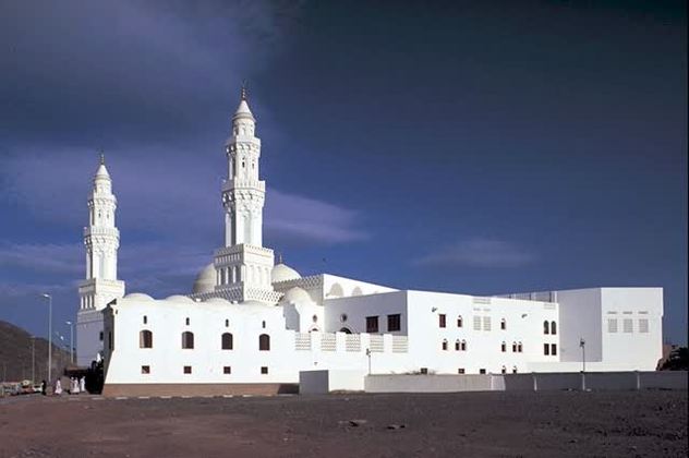 masjid e qiblatain