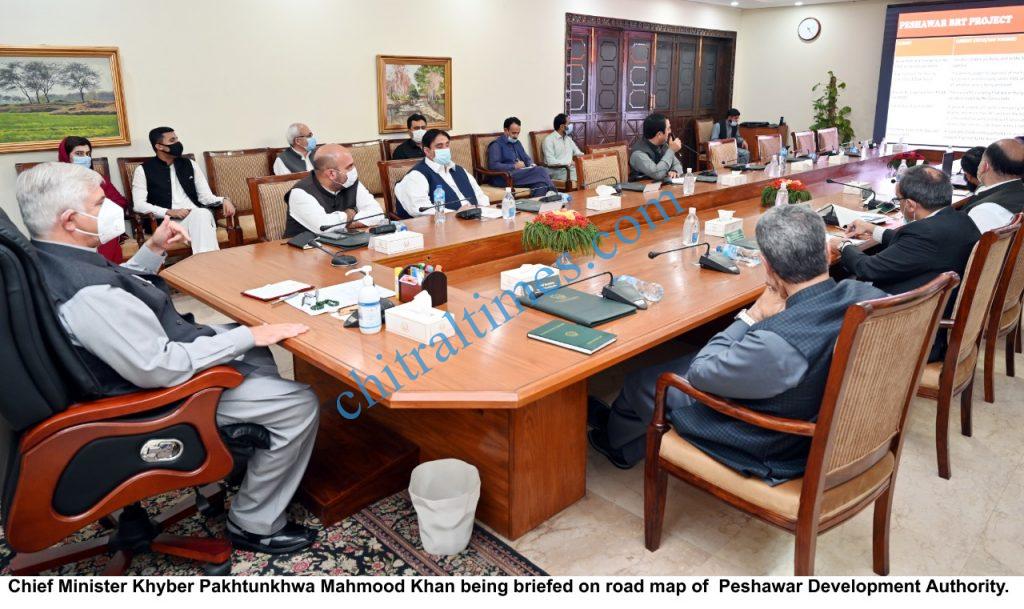 پشاور میں جاری میگا ترقیاتی منصوبوں کے حوالے سے وزیراعلیٰ کے زیرصدارت اجلاس