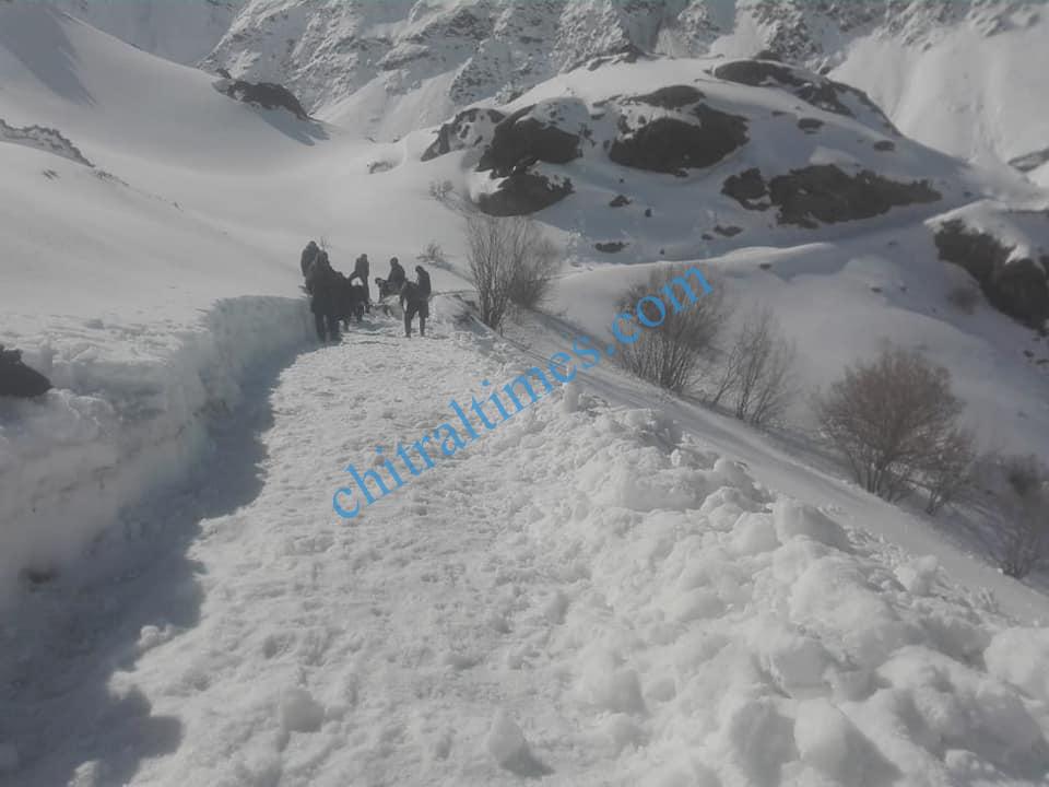 Broghil road snow clearence starts upper chitral2