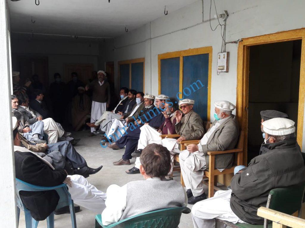 Chitral Times - The voice of Chitral | سابق وزیراعظم ذوالفقار علی بھٹوکی بیالیسویں برسی کے موقع پر چترال کے مرکزی آفس میں پروگرام کا انعقاد ppp chitral barsi bhutto