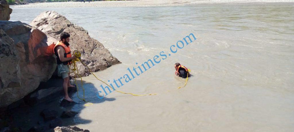 chitral rescue 1122 searching drown wonan drosh4 scaled