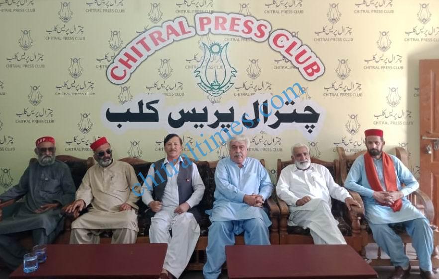 chitral times anp chitral press breafing hussain shah yousufzai visit2