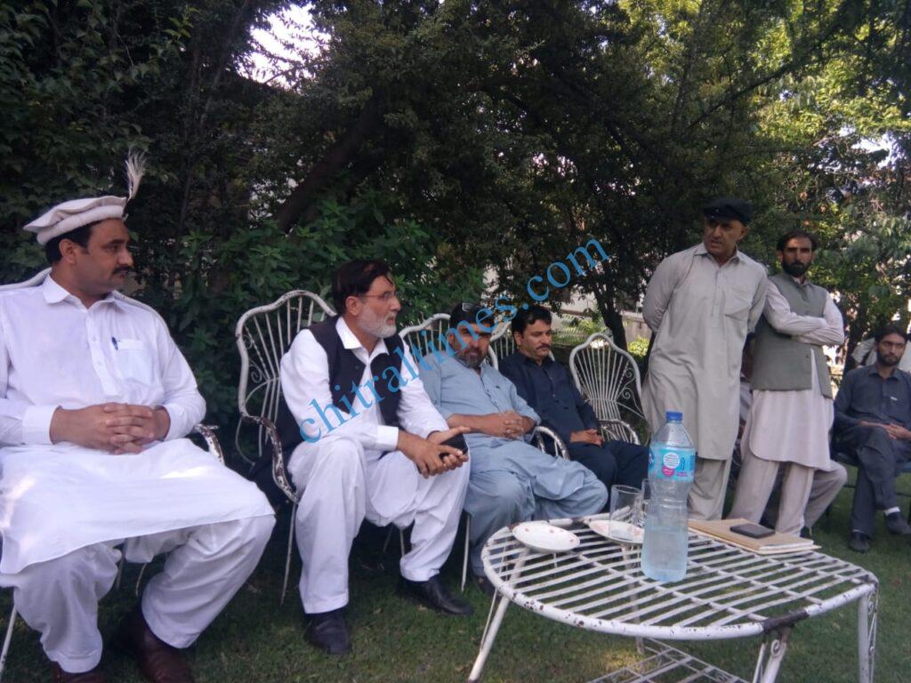 Chitral Times - The voice of Chitral | قیام پاکستان سے لیکرابتک کسی نے ماحول پر توجہ دی ہے،تووہ پی ٹی آئی حکومت ہے۔وزیرزادہ chitraltimes plantation chitral wazir zada1