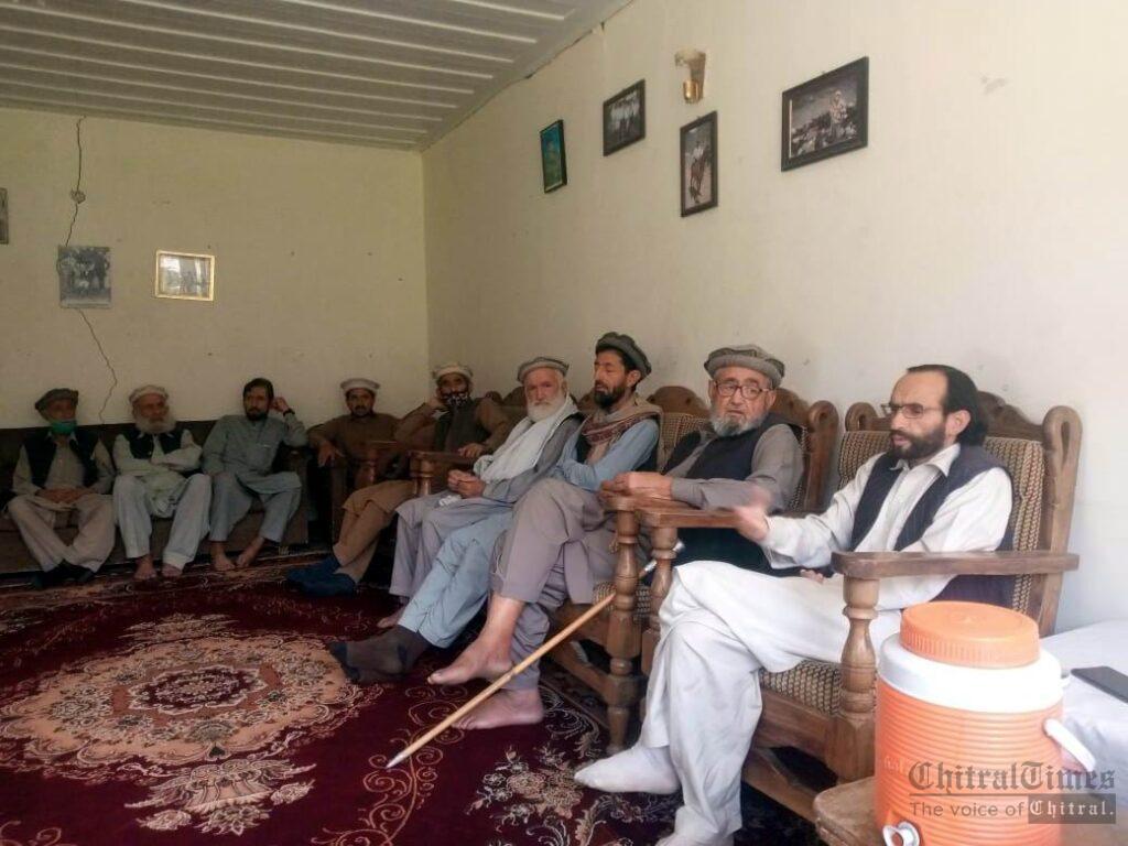 Chitral Times - The voice of Chitral | استارو پل اور تورکہوروڈ پرکام کی سست روی کےخلاف بھرپوراحتجاج کافیصلہ chitraltimes torkhow bridge and road 2